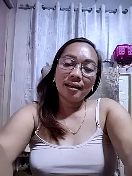 Snapshot of asianwet4u chatting on 10.08.25 asianwet4u online show from 10.08.25