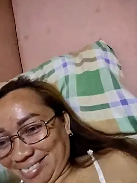 Snapshot of asianwet4u chatting on 10.24.25 asianwet4u online show from 10.24.25