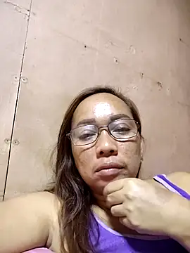 Snapshot of asianwet4u chatting on 10.25.25 asianwet4u online show from 10.25.25