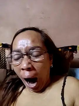 Snapshot of asianwet4u chatting on 10.29.25 asianwet4u online show from 10.29.25