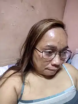 Snapshot of asianwet4u chatting on 11.02.25 asianwet4u online show from 11.02.25