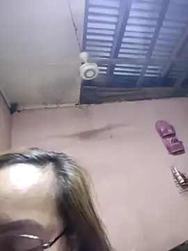 Snapshot of asianwet4u chatting on 11.11.25 asianwet4u online show from 11.11.25