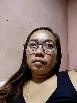 Snapshot of asianwet4u chatting on 11.17.25 asianwet4u online show from 11.17.25