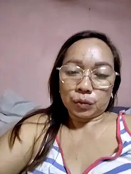 Snapshot of asianwet4u chatting on 11.23.25 asianwet4u online show from 11.23.25