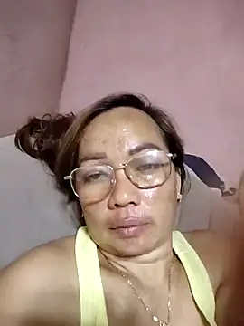 Snapshot of asianwet4u chatting on 11.26.25 asianwet4u online show from 11.26.25