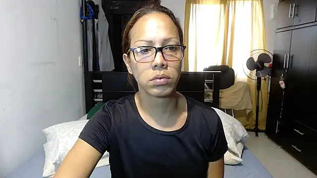 Snapshot of sensual_nataliee chatting on 03.05.25 sensual nataliee online show from 03.05.25