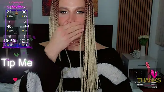 Snapshot of HelenSpellman chatting on 06.15.26 HelenSpellman online show from 06.15.26