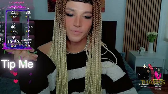 Snapshot of HelenSpellman chatting on 06.21.26 HelenSpellman online show from 06.21.26