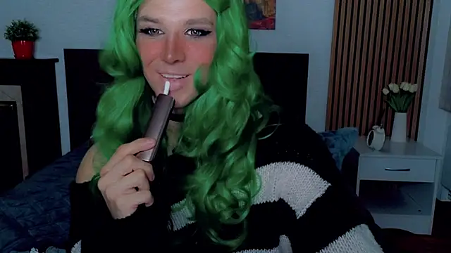 Snapshot of HelenSpellman chatting on 07.01.26 HelenSpellman online show from 07.01.26