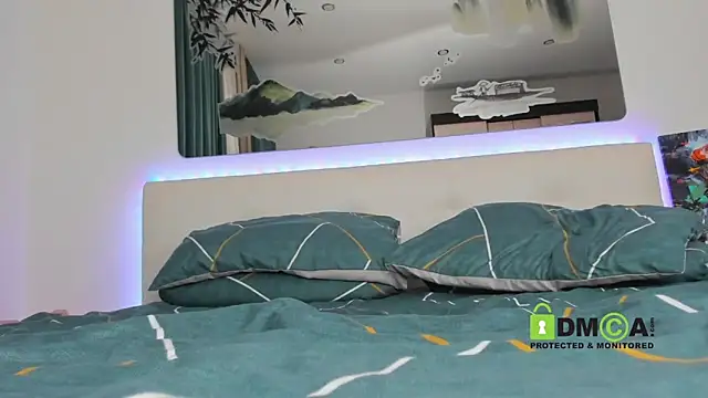 SonyaParadise online show from 10.03.25