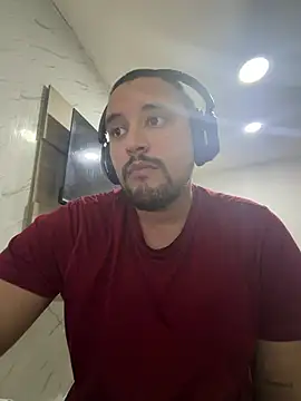 Snapshot of cohenda chatting on 07.28.26 cohenda online show from 07.28.26