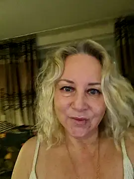 Snapshot of Janahotty chatting on 04.30.26 Janahotty online show from 04.30.26
