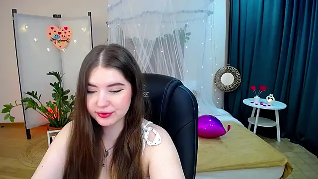 Snapshot of NicoleFoxery chatting on 02.14.25 NicoleFoxery online show from 02.14.25