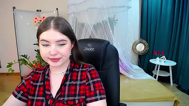 Snapshot of NicoleFoxery chatting on 02.22.25 NicoleFoxery online show from 02.22.25