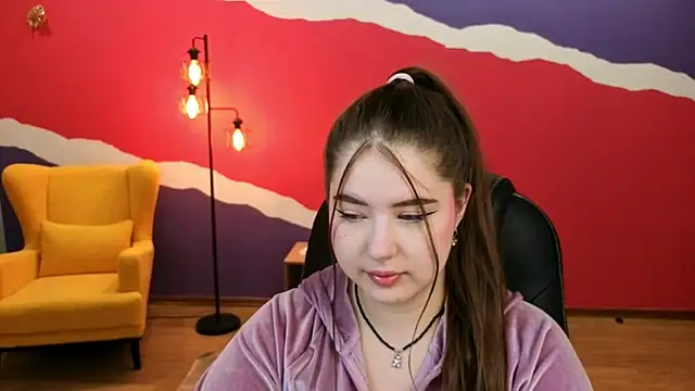 Snapshot of NicoleFoxery chatting on 09.18.25 NicoleFoxery online show from 09.18.25