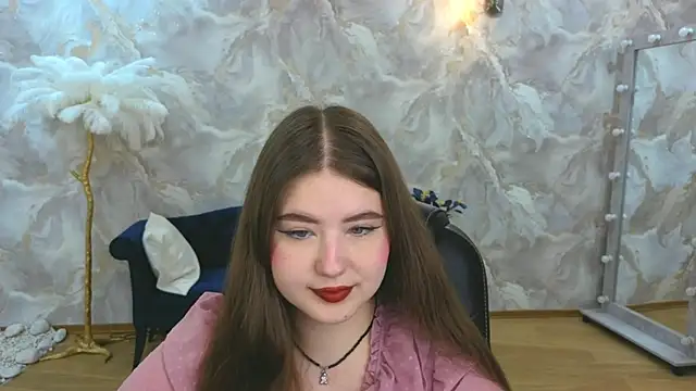 Snapshot of NicoleFoxery chatting on 10.04.25 NicoleFoxery online show from 10.04.25