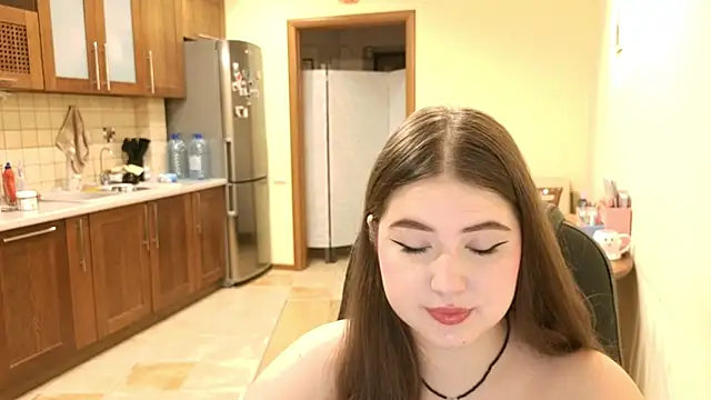 Snapshot of NicoleFoxery chatting on 10.22.25 NicoleFoxery online show from 10.22.25