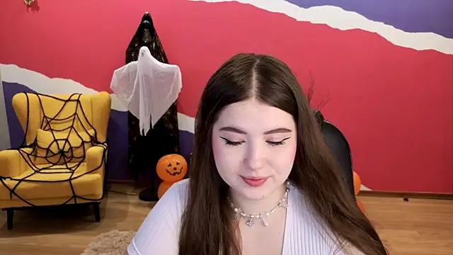 Snapshot of NicoleFoxery chatting on 10.25.25 NicoleFoxery online show from 10.25.25