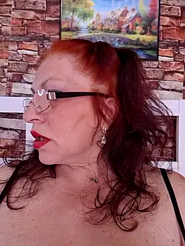 Snapshot of Hot_Azaleea chatting on 03.12.25 Hot Azaleea online show from 03.12.25