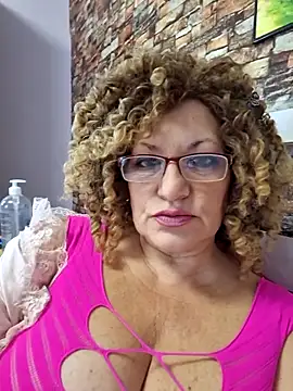 Snapshot of Hot_Azaleea chatting on 11.02.25 Hot Azaleea online show from 11.02.25