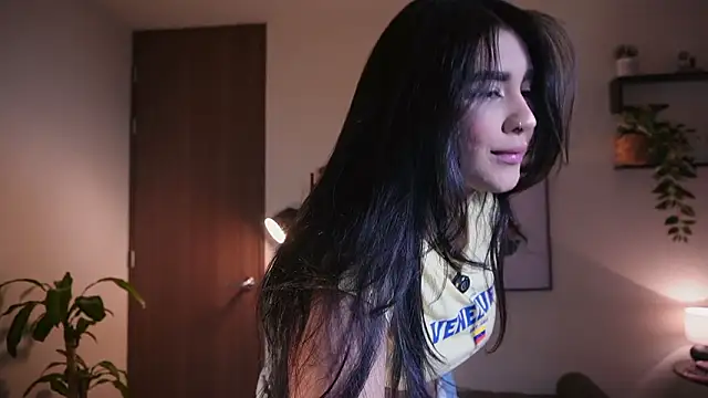 Isabella dior online show from 03.11.26