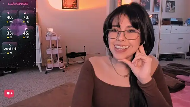 Evie-Luna online show from 02.07.25