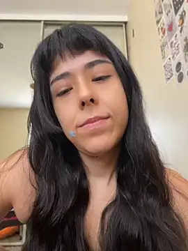 Snapshot of Evie-Luna chatting on 07.17.26 Evie-Luna online show from 07.17.26