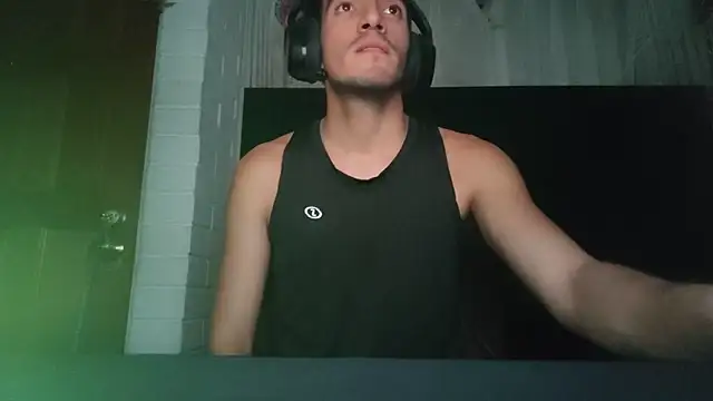 Snapshot of TommyMomentum chatting on 02.03.26 TommyMomentum online show from 02.03.26