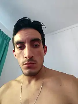 Snapshot of TommyMomentum chatting on 02.18.26 TommyMomentum online show from 02.18.26