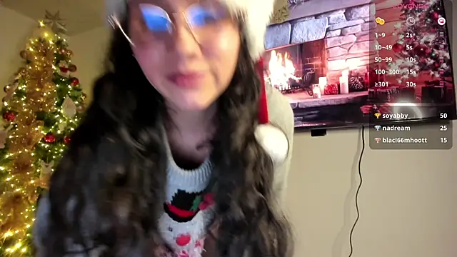 Snapshot of Anyi_1 chatting on 12.08.24 Anyi 1 online show from 12.08.24