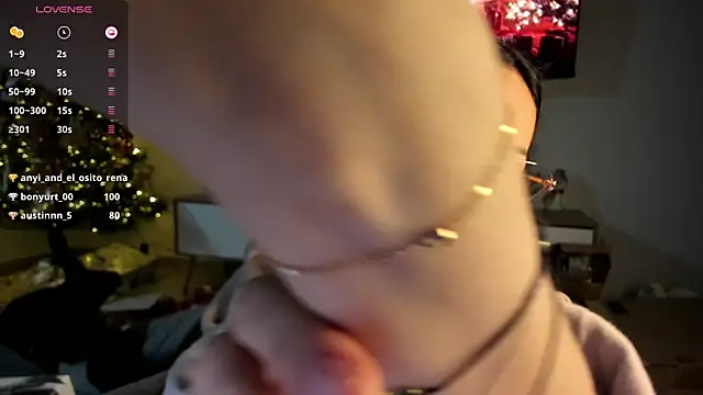 Snapshot of Anyi_1 chatting on 01.07.25 Anyi 1 online show from 01.07.25