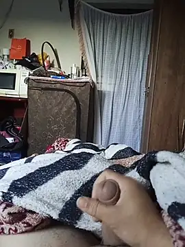 Snapshot of Edsondsos chatting on 07.17.26 Edsondsos online show from 07.17.26