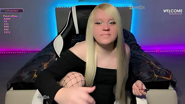 Snapshot of camsmiley chatting on 02.04.26 camsmiley online show from 02.04.26