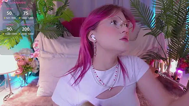 Snapshot of Crazy_Wine chatting on 02.24.25 Crazy Wine online show from 02.24.25