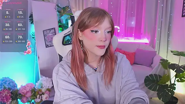 Snapshot of Crazy_Wine chatting on 09.19.25 Crazy Wine online show from 09.19.25