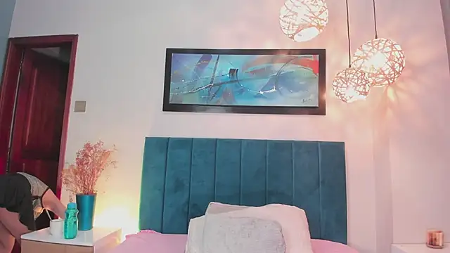 Snapshot of JupiteFox chatting on 10.11.25 JupiteFox online show from 10.11.25