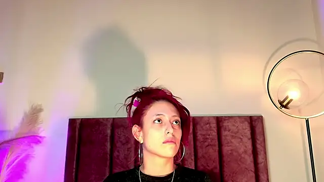 Snapshot of JupiteFox chatting on 10.12.25 JupiteFox online show from 10.12.25