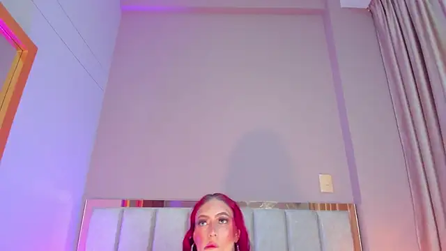 Snapshot of JupiteFox chatting on 11.15.25 JupiteFox online show from 11.15.25