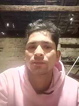 Snapshot of SunnyleoneBG chatting on 12.23.24 SunnyleoneBG online show from 12.23.24