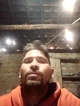 Snapshot of SunnyleoneBG chatting on 02.21.25 SunnyleoneBG online show from 02.21.25