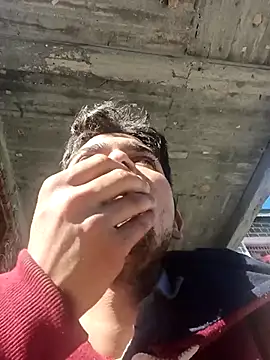 Snapshot of SunnyleoneBG chatting on 03.21.25 SunnyleoneBG online show from 03.21.25