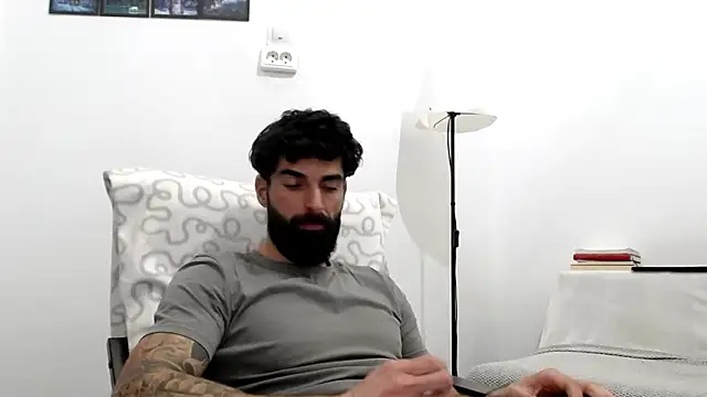 Snapshot of Verycutex chatting on 02.19.26 Verycutex online show from 02.19.26