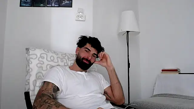 Snapshot of Verycutex chatting on 02.27.26 Verycutex online show from 02.27.26