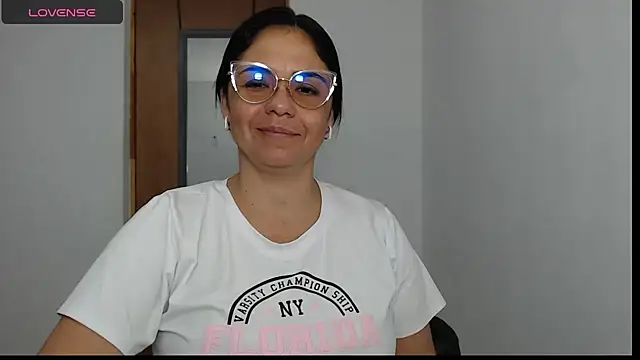 selena ferri online show from 02.02.26