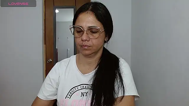 selena ferri online show from 04.09.26