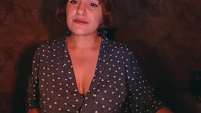 Snapshot of _letty_ chatting on 07.23.26 letty online show from 07.23.26