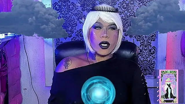 Snapshot of tsviolett chatting on 10.23.25 tsviolett online show from 10.23.25