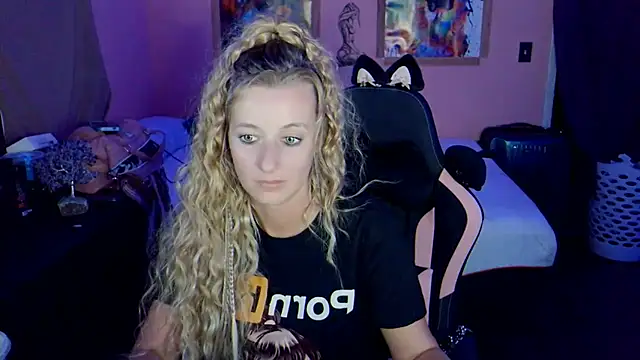 AsiaGoesPro online show from 12.19.25