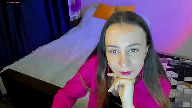 CurlySteph online show from 12.22.24