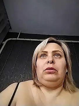 EvaCristal online show from 03.10.25